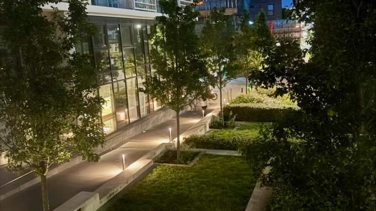 Luxury 2 Bed 2 Bath 1 Min From Station Leilighet *