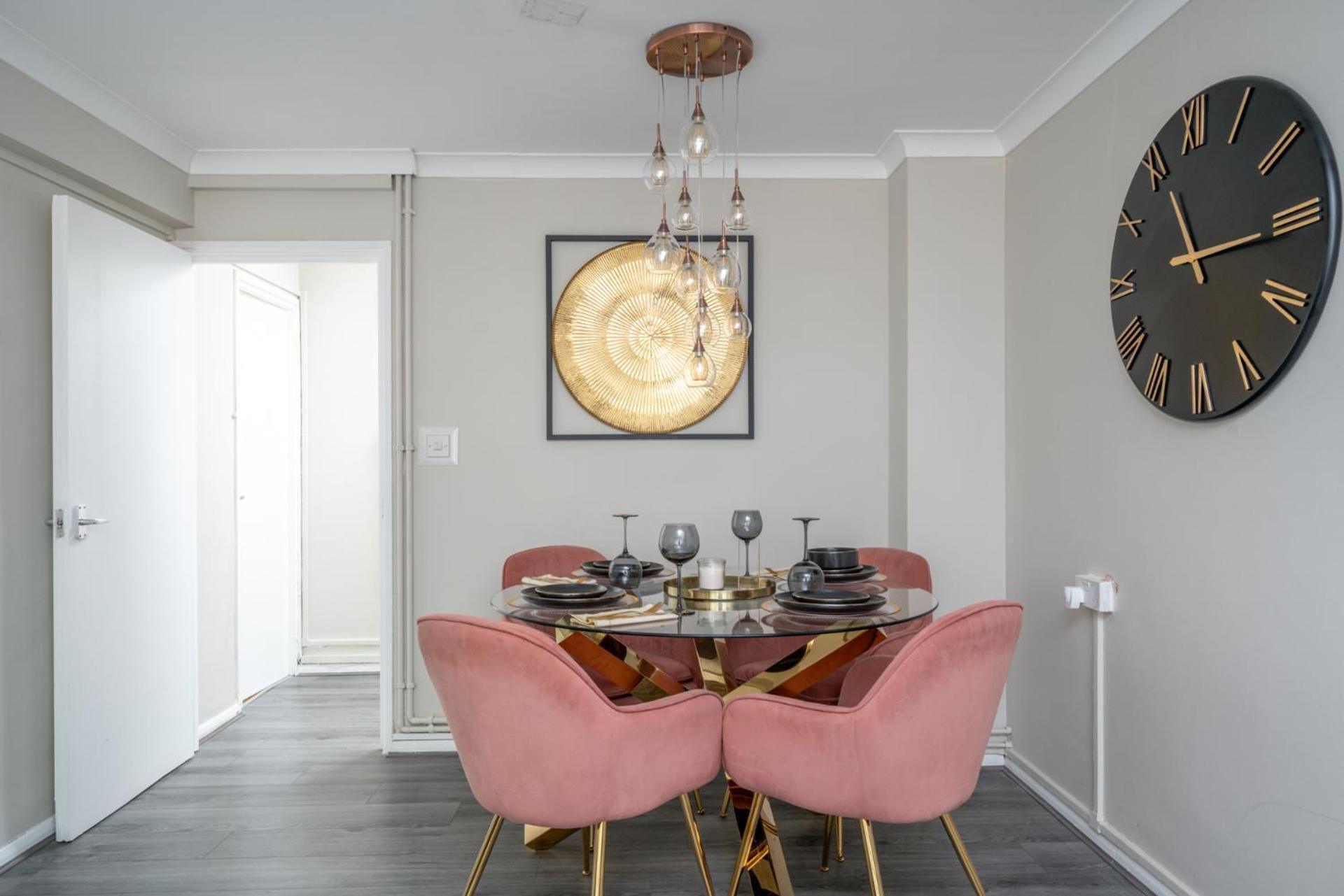 One-bedroom Ground Floor Gem 15 Mins From Kings Cross London