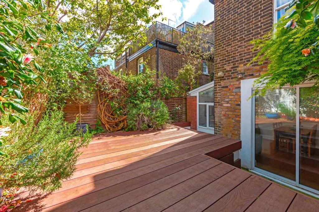 Apartment Charming Hampstead Retreat With Patio