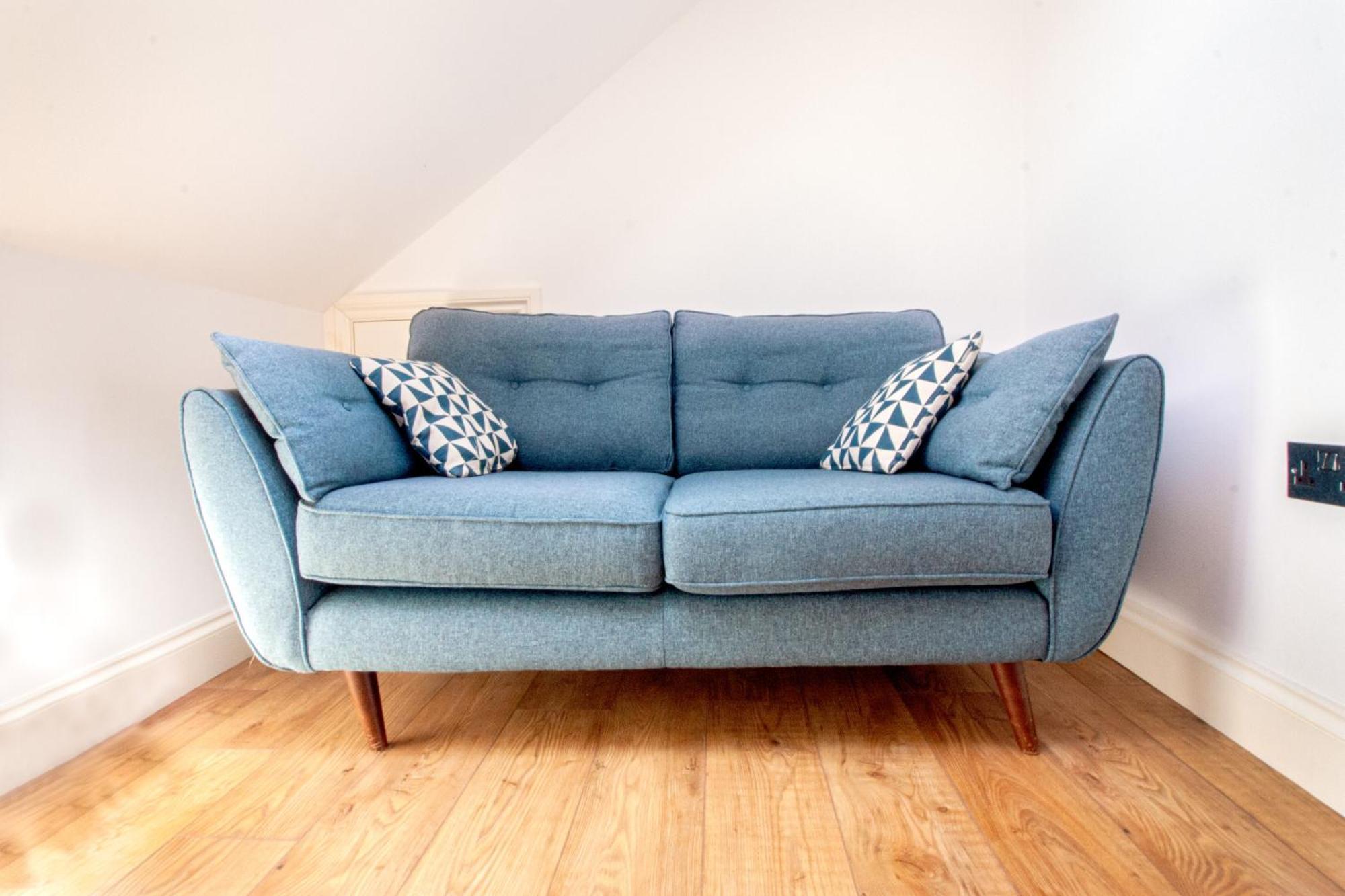 Beautiful 4 Bedroom With Garden Sleeps 10 *