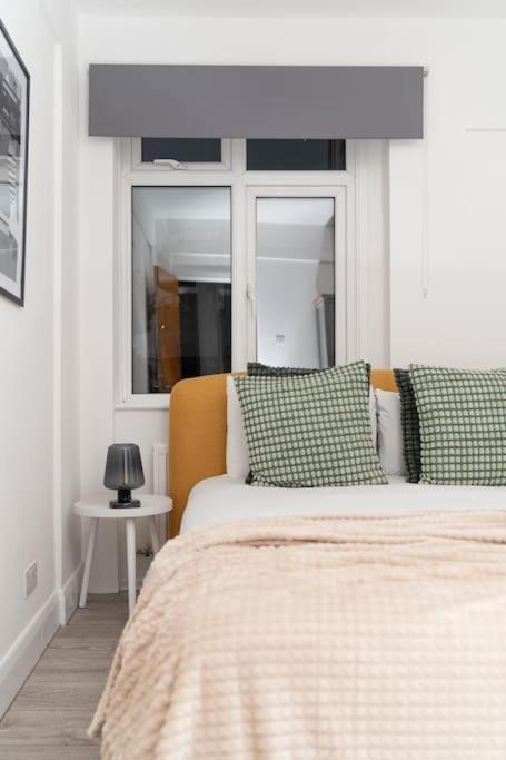 Apartamento Two Bedroom By Buonomo Short Lets & Serviced In Balham With Balcony *