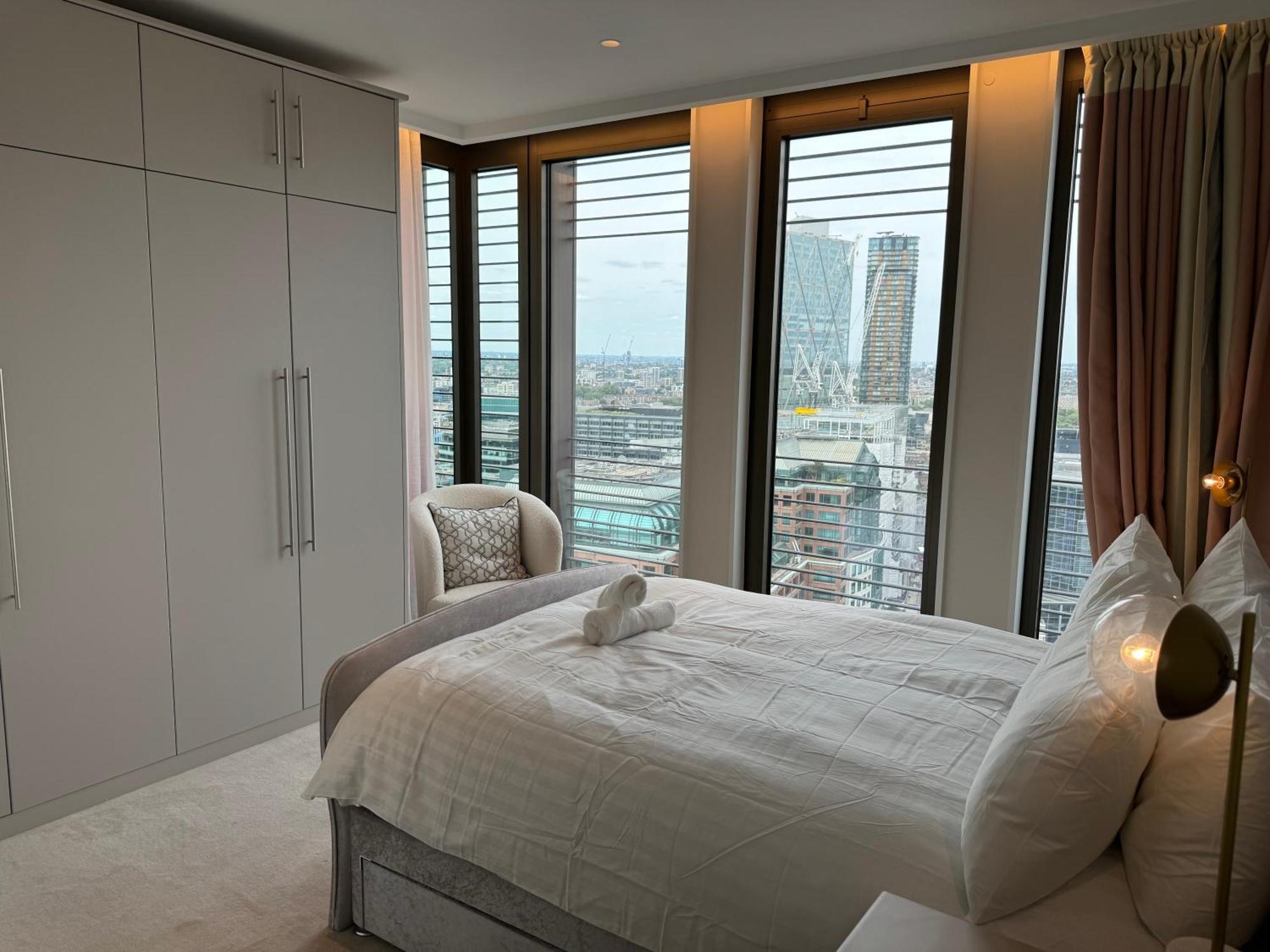 One Bedroom Flat In The Centre Apartment London