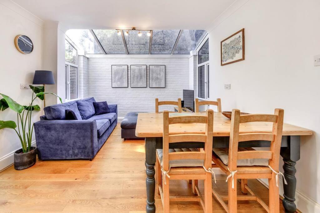 Charming Hampstead Retreat With Patio Apartment London
