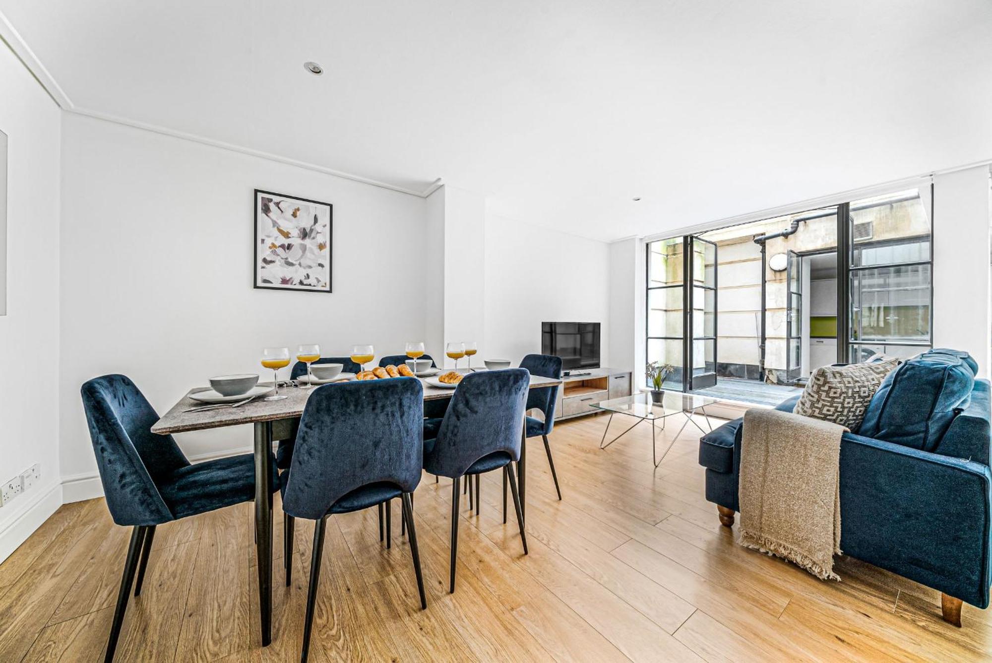 Apartment Heart Of Holborn - 2br With Patio - Cityapartmentstay