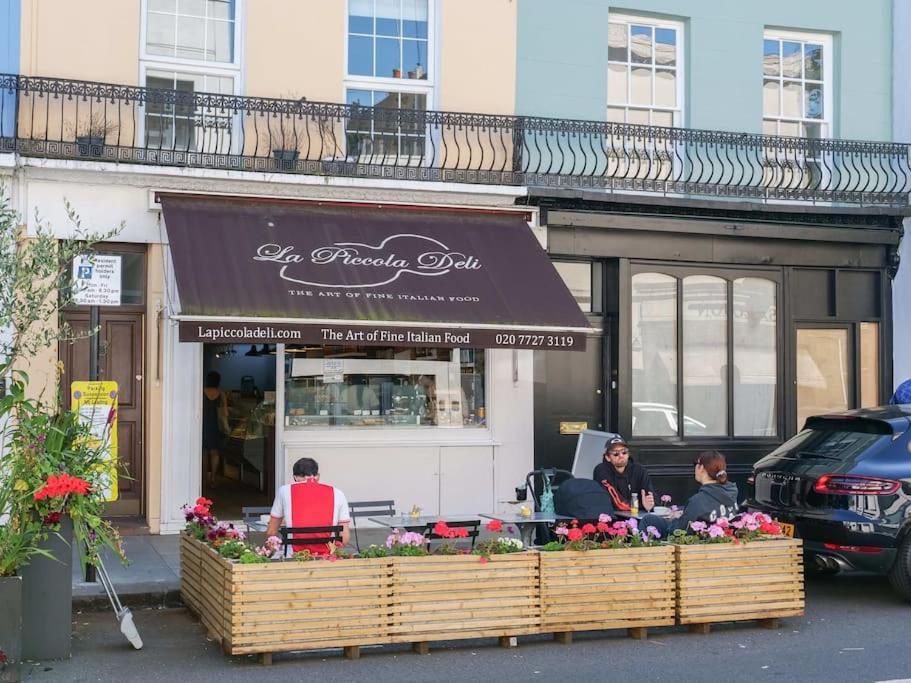 Apartment Two Bedroom Notting Hill Delight