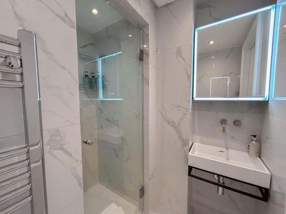Leilighet Stylish And 1 Bedroom London