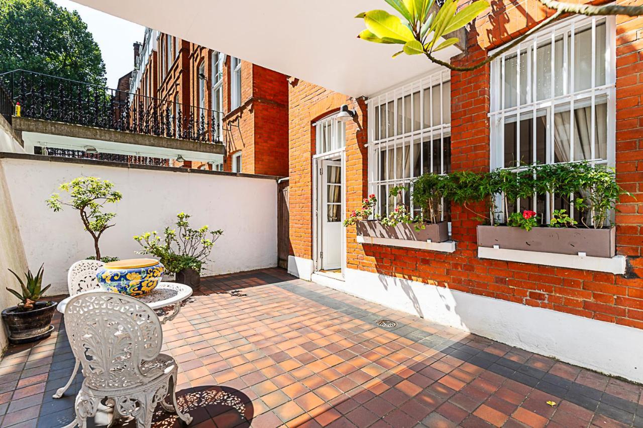 Elegant Two-bedroom Flat In Evelyn Gardens