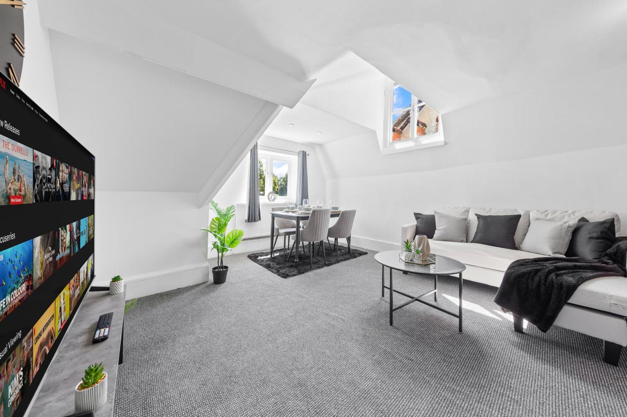 Book Now-save Big - - Brixton -4br-wifi -close To Tube Station- Sleeps10 Apartment *