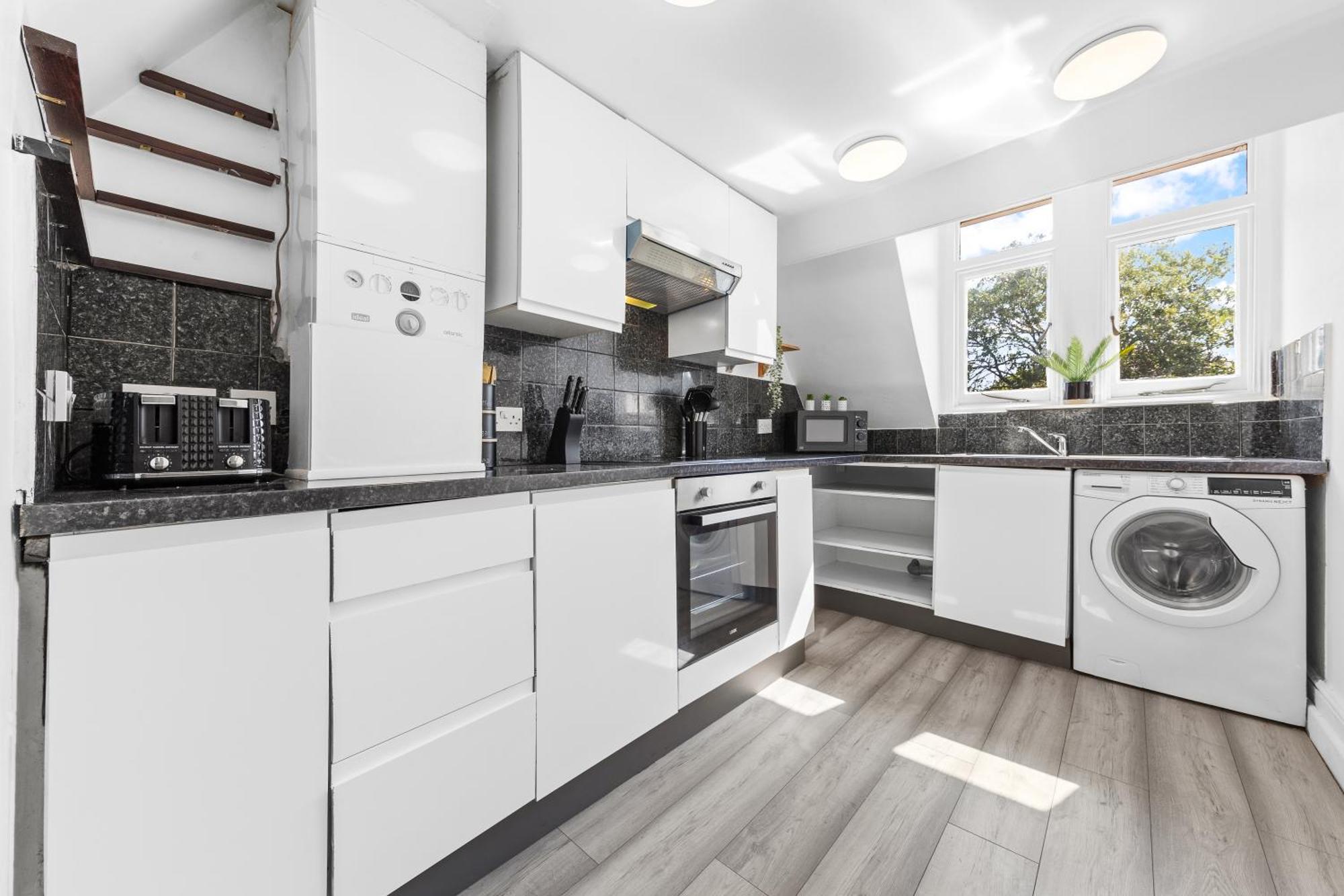 Apartment Book Now-save Big - - Brixton -4br-wifi -close To Tube Station- Sleeps10 London