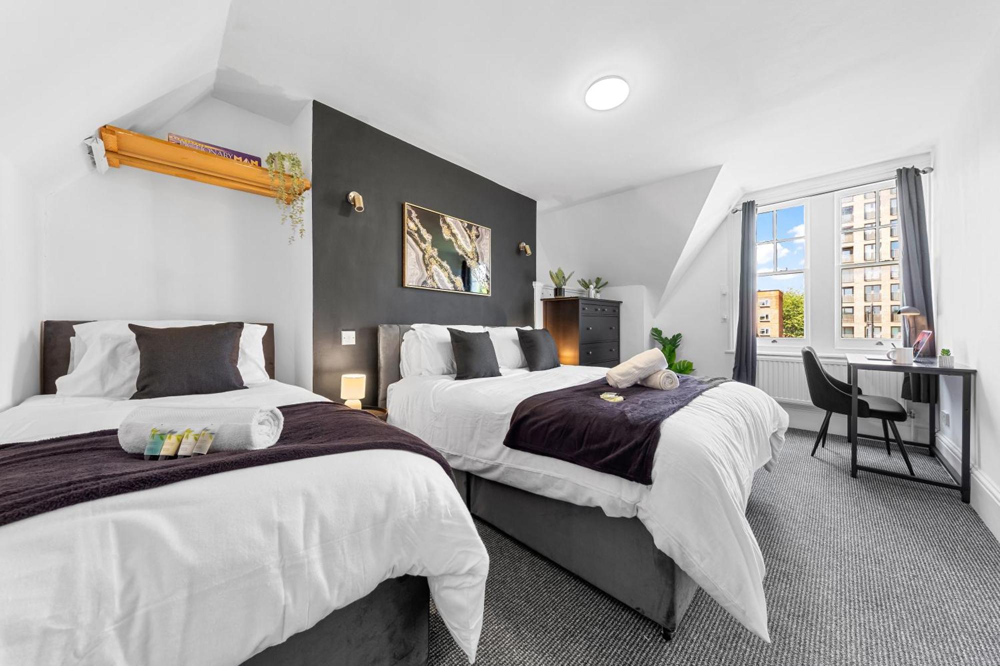 Book Now-save Big - - Brixton -4br-wifi -close To Tube Station- Sleeps10 Apartment