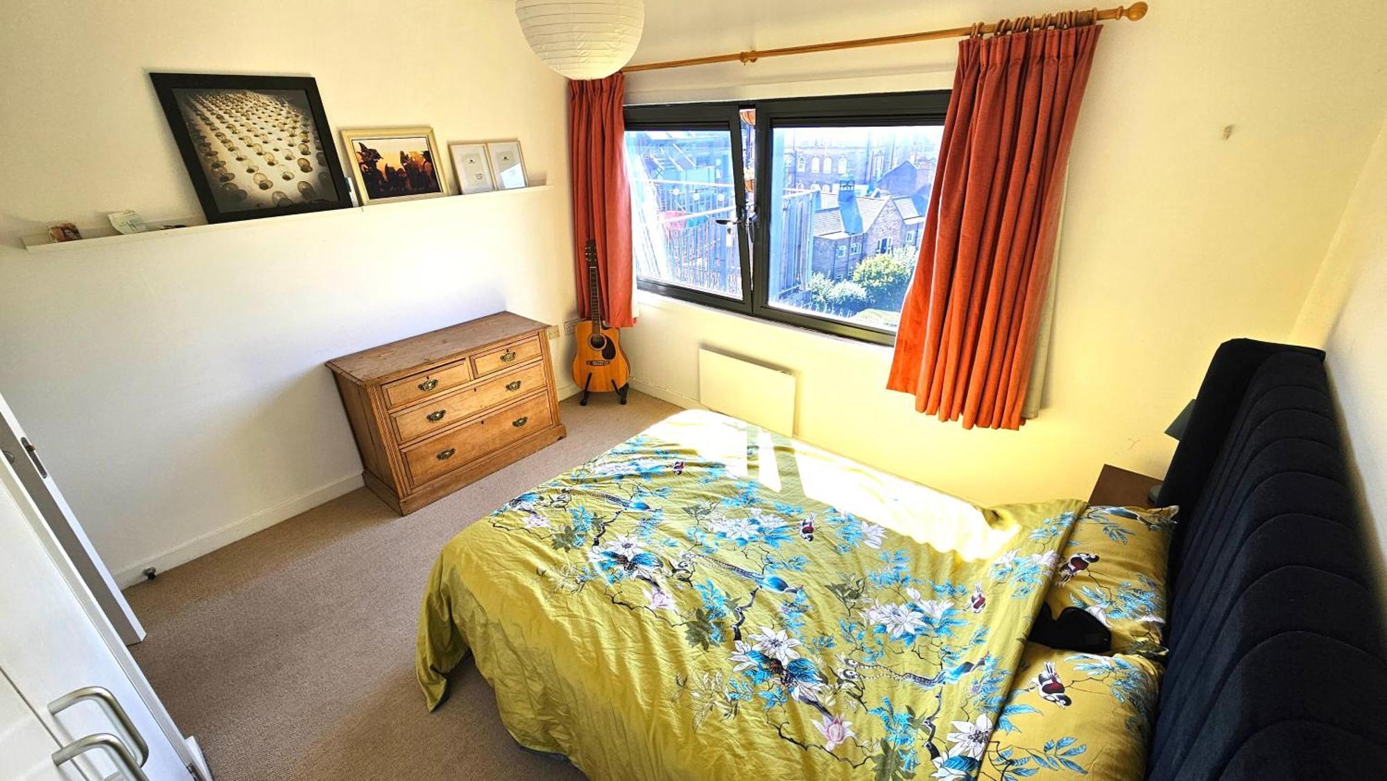 Leilighet Roof Terrace, 2-bed 2-bath, Stoke Newington