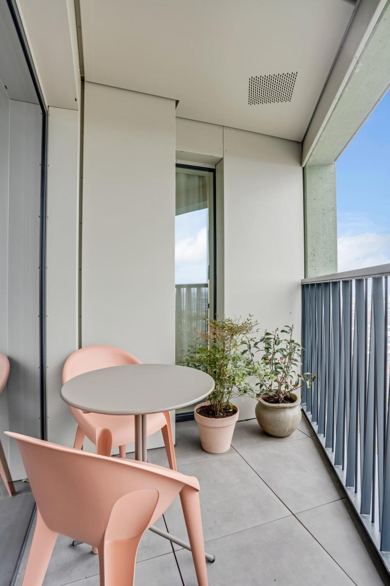 Riverstone Heights Apartment London