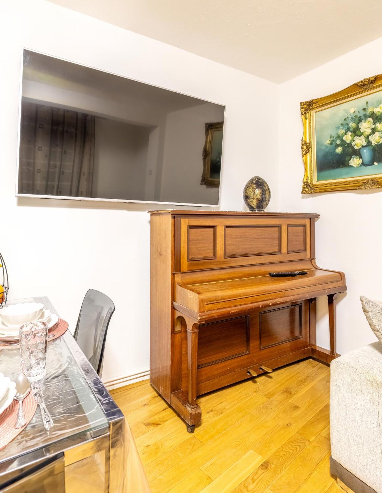 Quiet Location In London, Close To Paddington, Regent Park, Lord's Cricket, Late Check-in Apartment