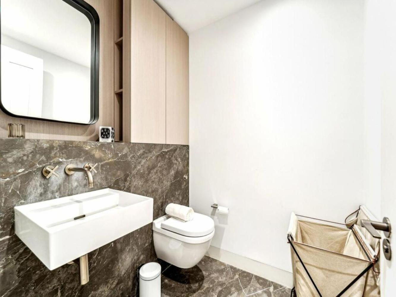 Beautiful Modern Central Covent Garden Sleeps 5 Londen