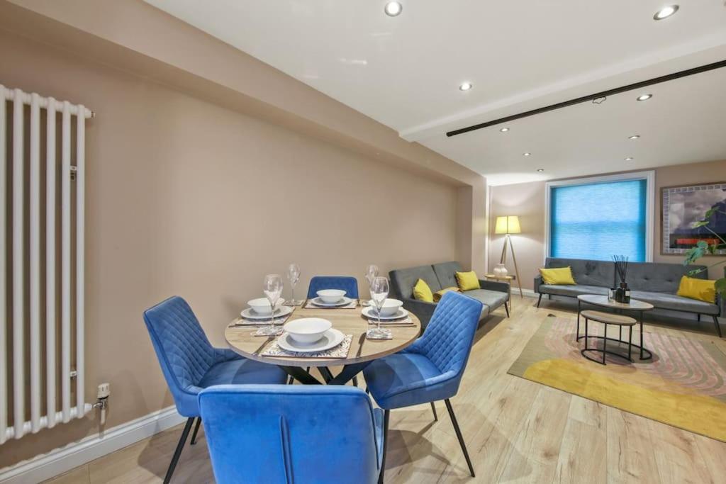 Stylish In Euston And Near Camden With Private Roof Terrace * Londen