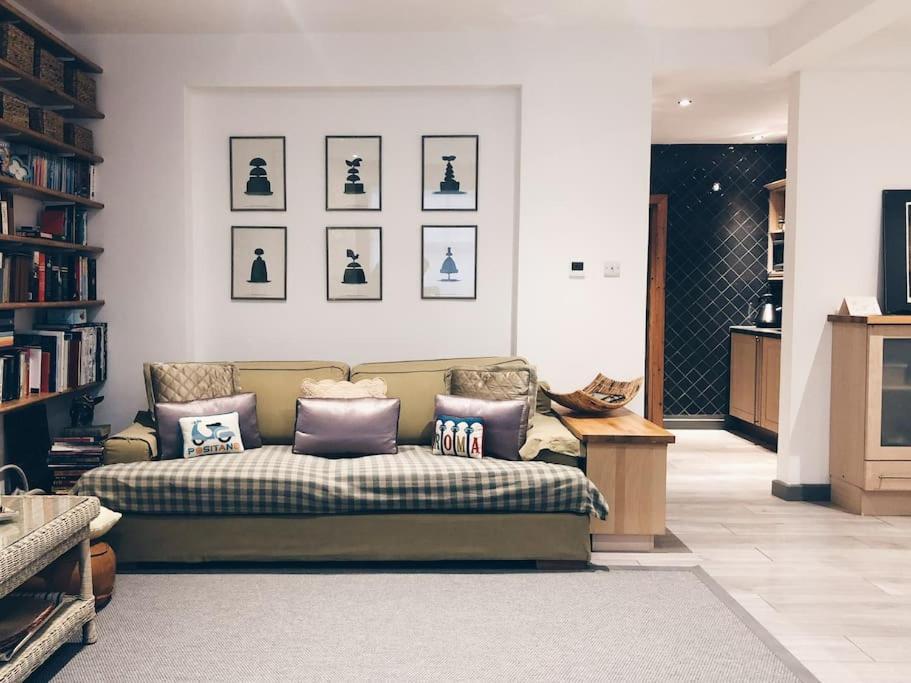 Quiet Kensington Flat Ideal For * Londen