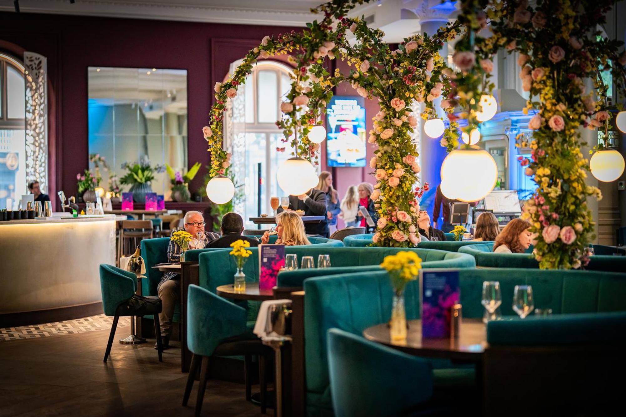 The Clermont London, Victoria