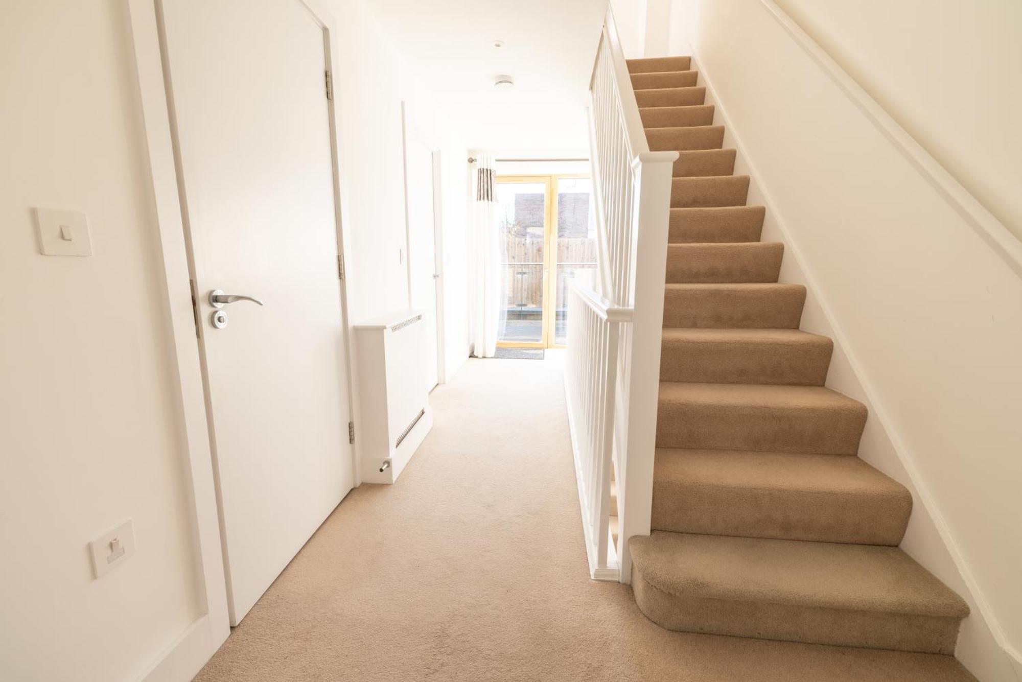 Luxurious & Modern Townhouse In Hammersmith Apartment