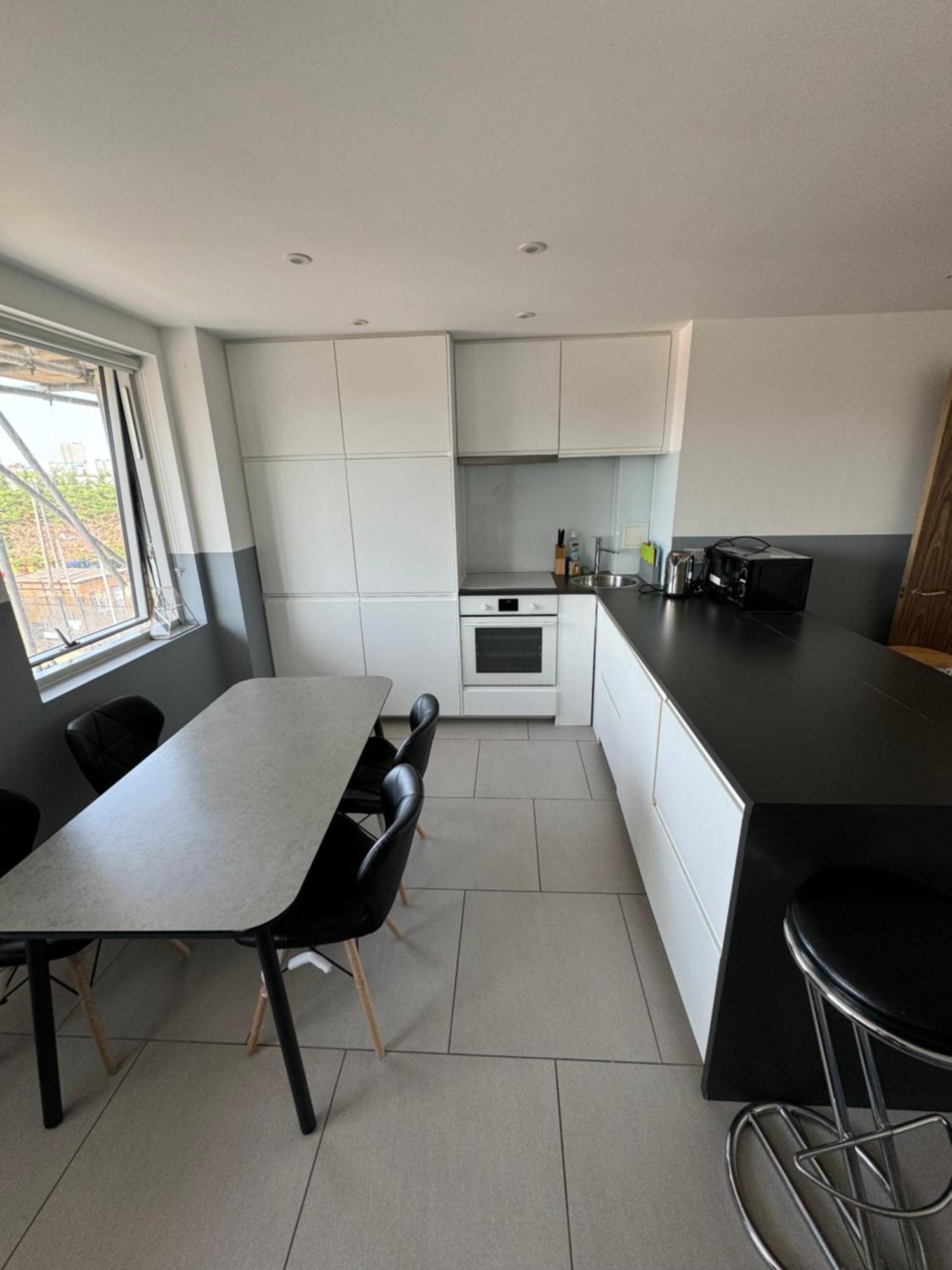 Modern And Cozy Two Bed In Clapham 5 Apartment