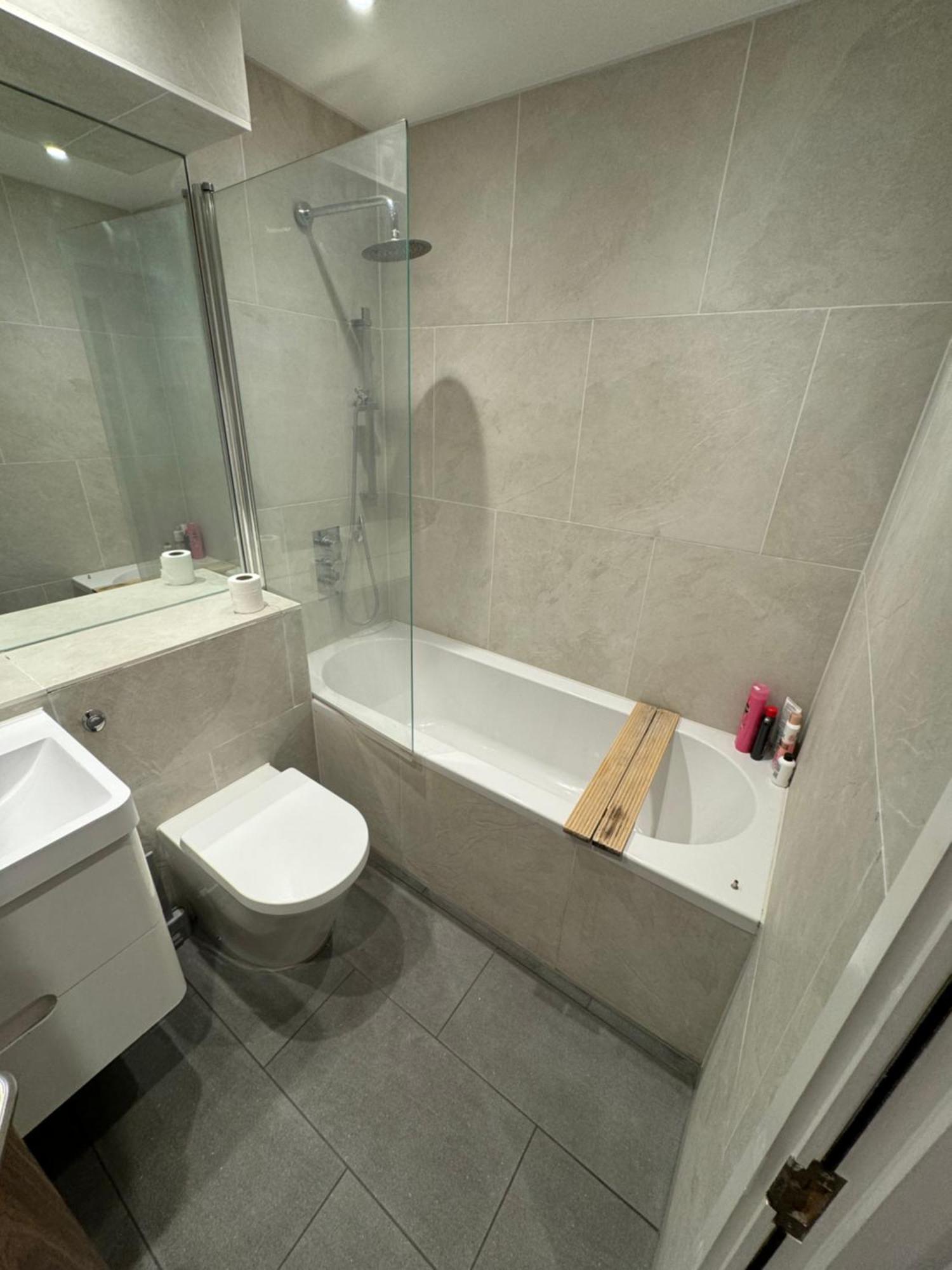 Modern And Cozy Two Bed In Clapham 5 Apartment London