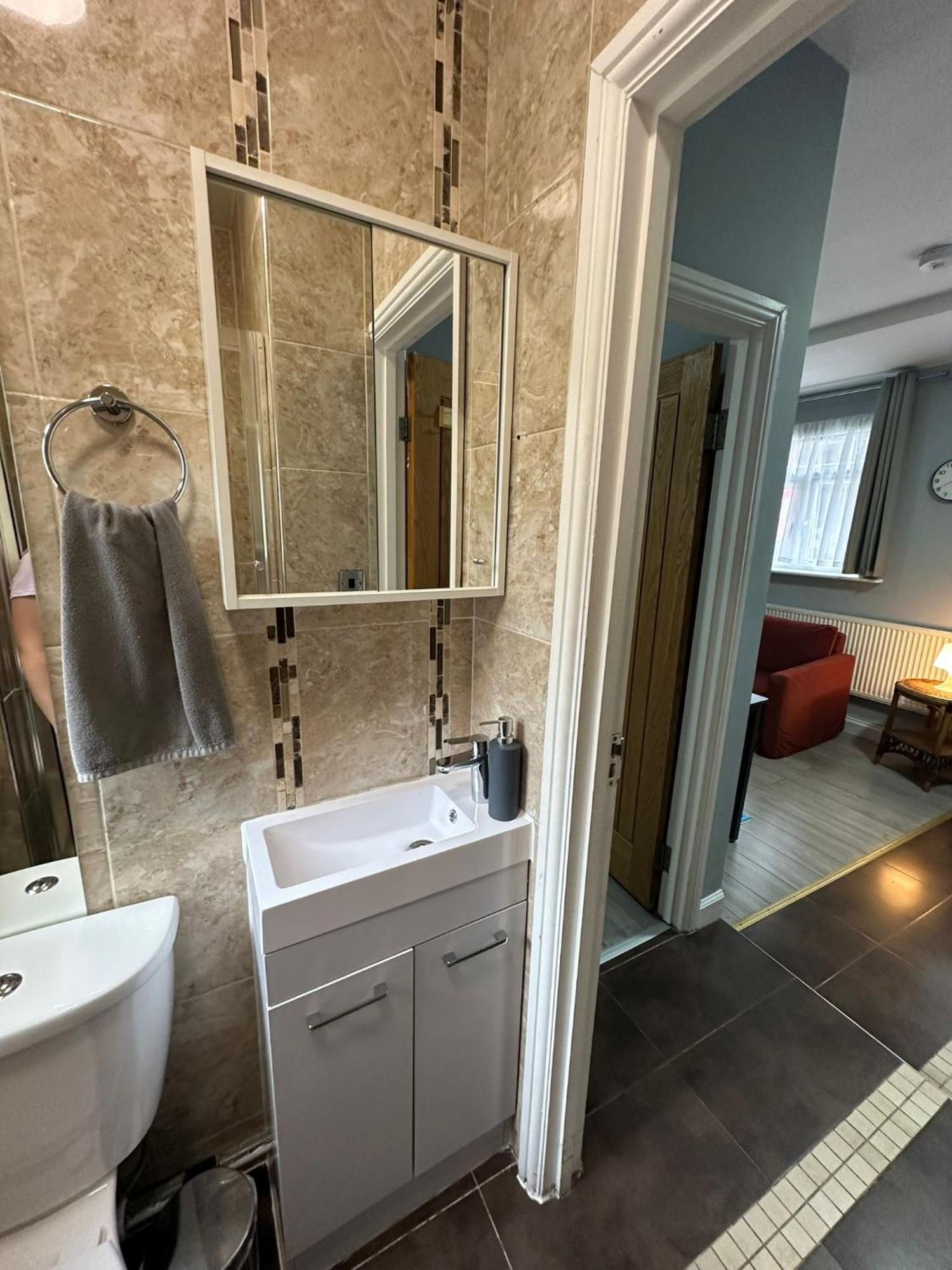 Leilighet - Ground Floor 2 Bedrooms