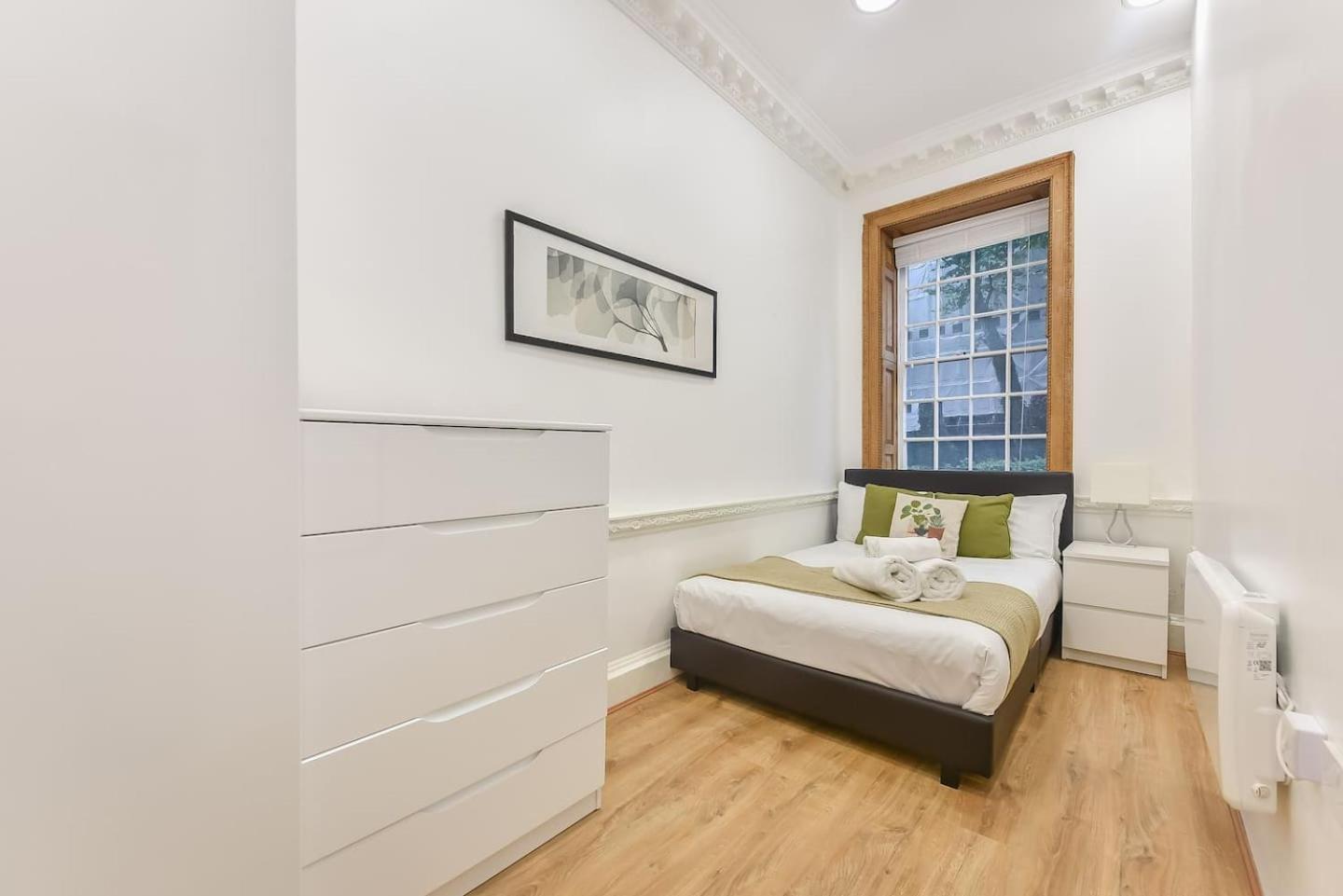2 Bed Piccadilly 2 * London