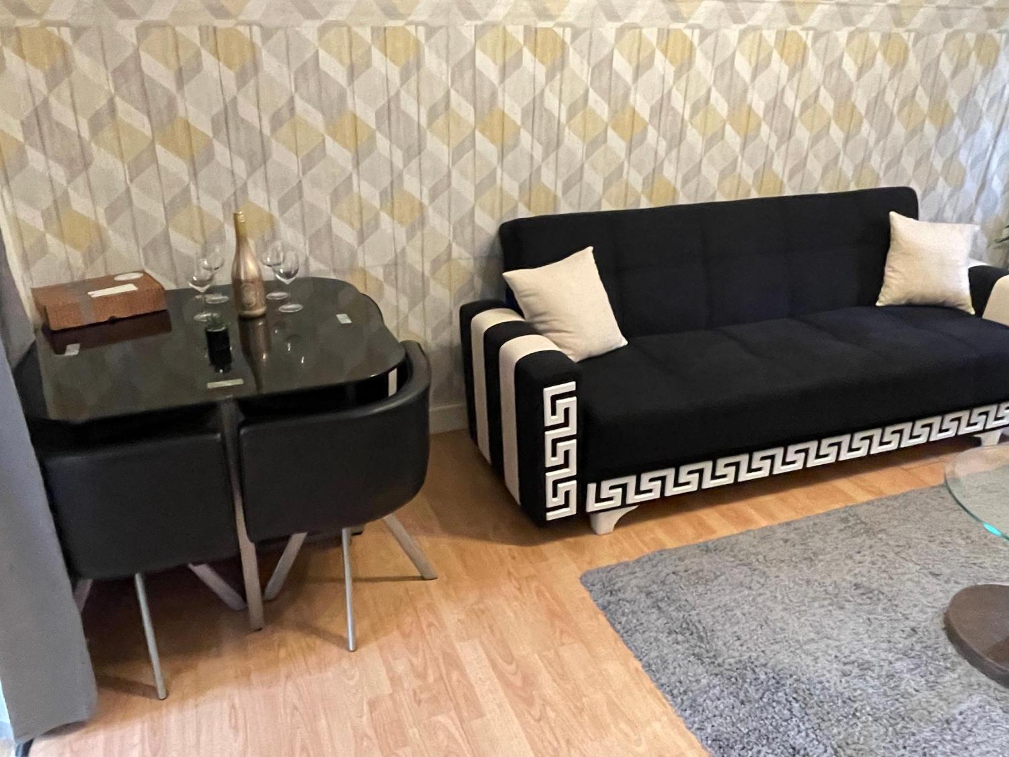 Lovely & Spacious Flat-deptford Creekside Apartment
