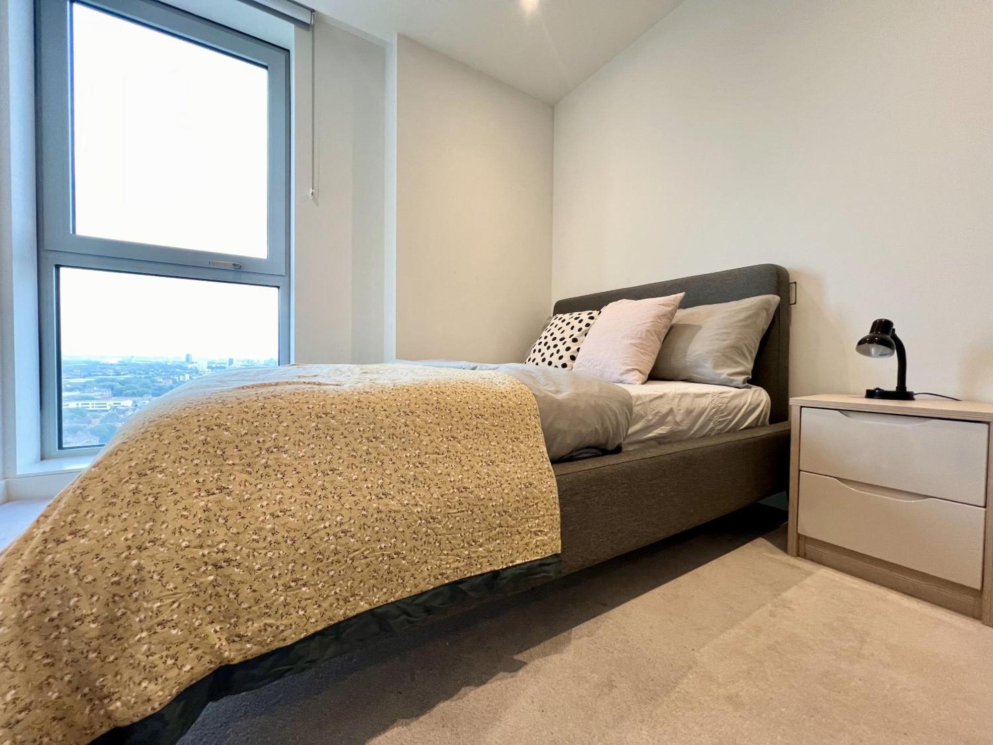 City View Central - Diamond Apartment London
