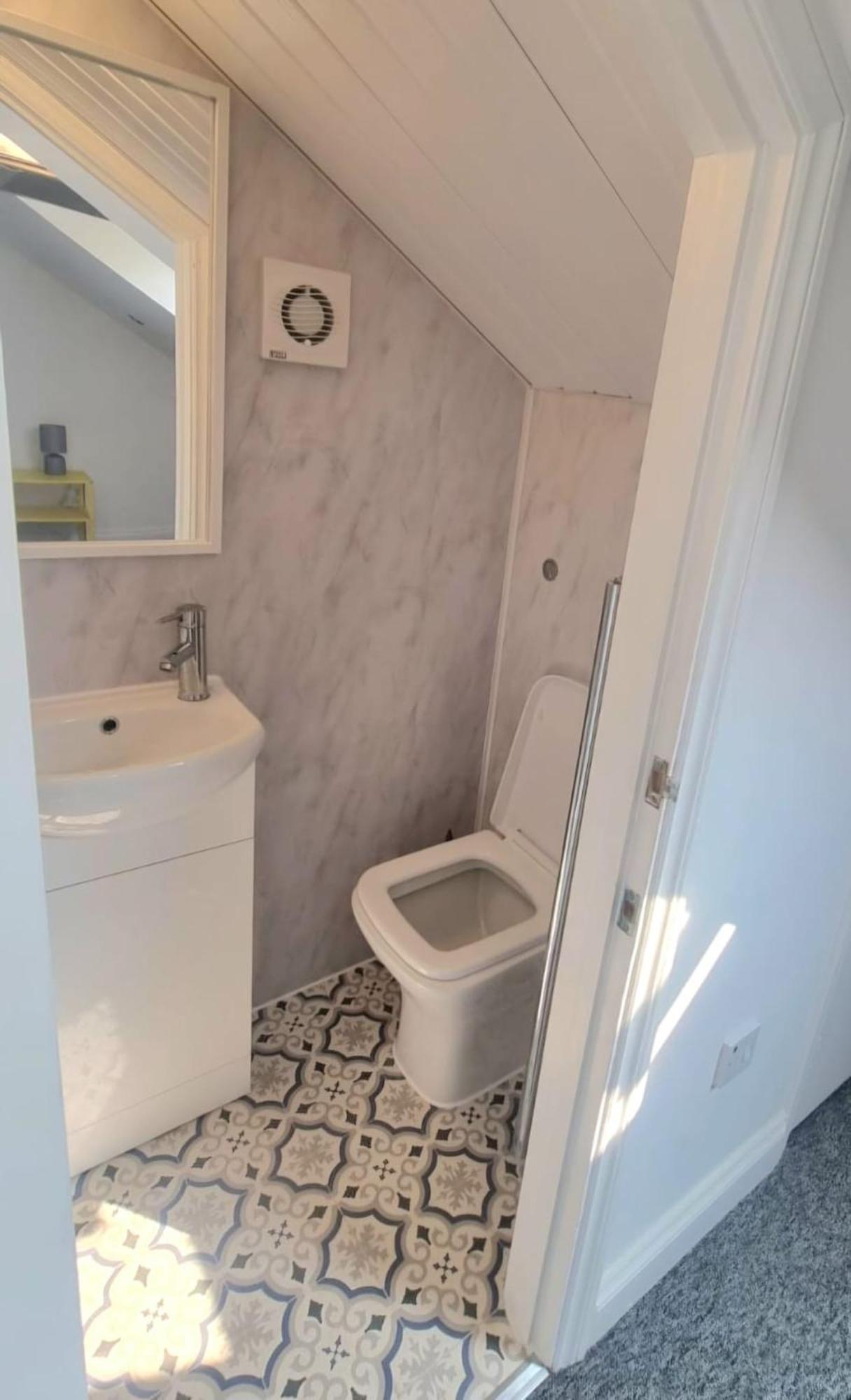Gasthuis En-suite Double - Leytonstone E11 *