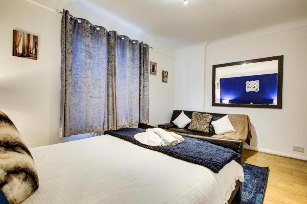 Beautiful Near Marble Arch Apartment