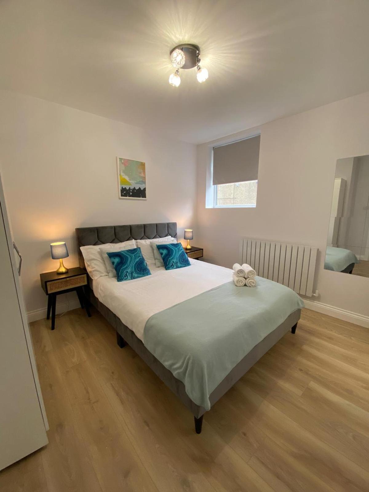Beautiful Newly Renovated House Sleeps 6 People, Only 12 Minutes By Tube To Oxford Circus Vakantiehuis