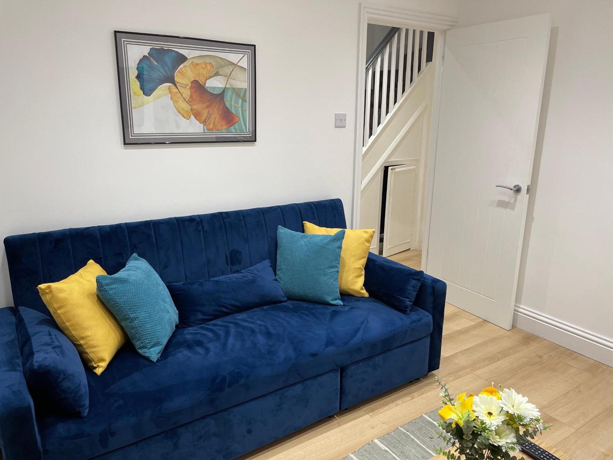 Beautiful Newly Renovated House Sleeps 6 People, Only 12 Minutes By Tube To Oxford Circus Vakantiehuis