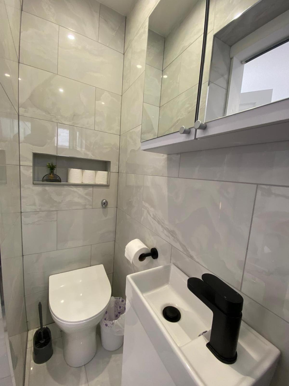 Vakantiehuis Beautiful Newly Renovated House Sleeps 6 People, Only 12 Minutes By Tube To Oxford Circus