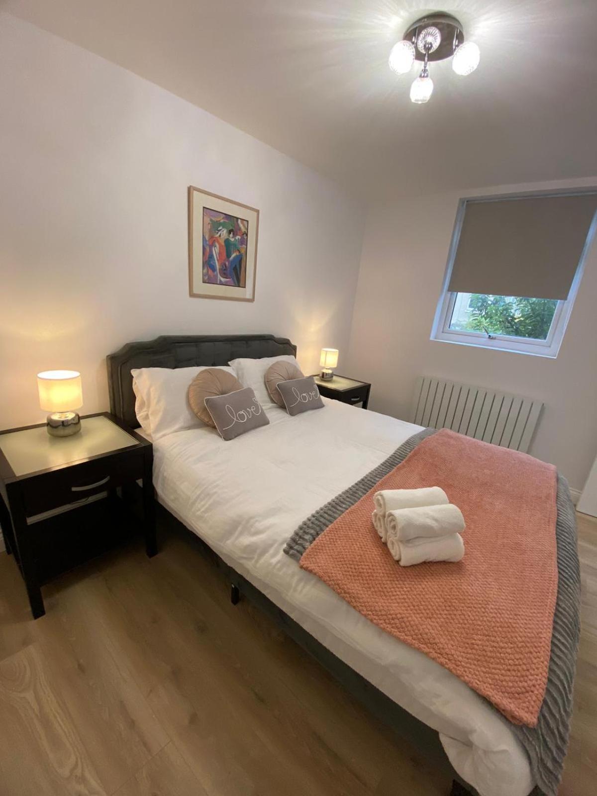 Beautiful Newly Renovated House Sleeps 6 People, Only 12 Minutes By Tube To Oxford Circus Vakantiehuis *