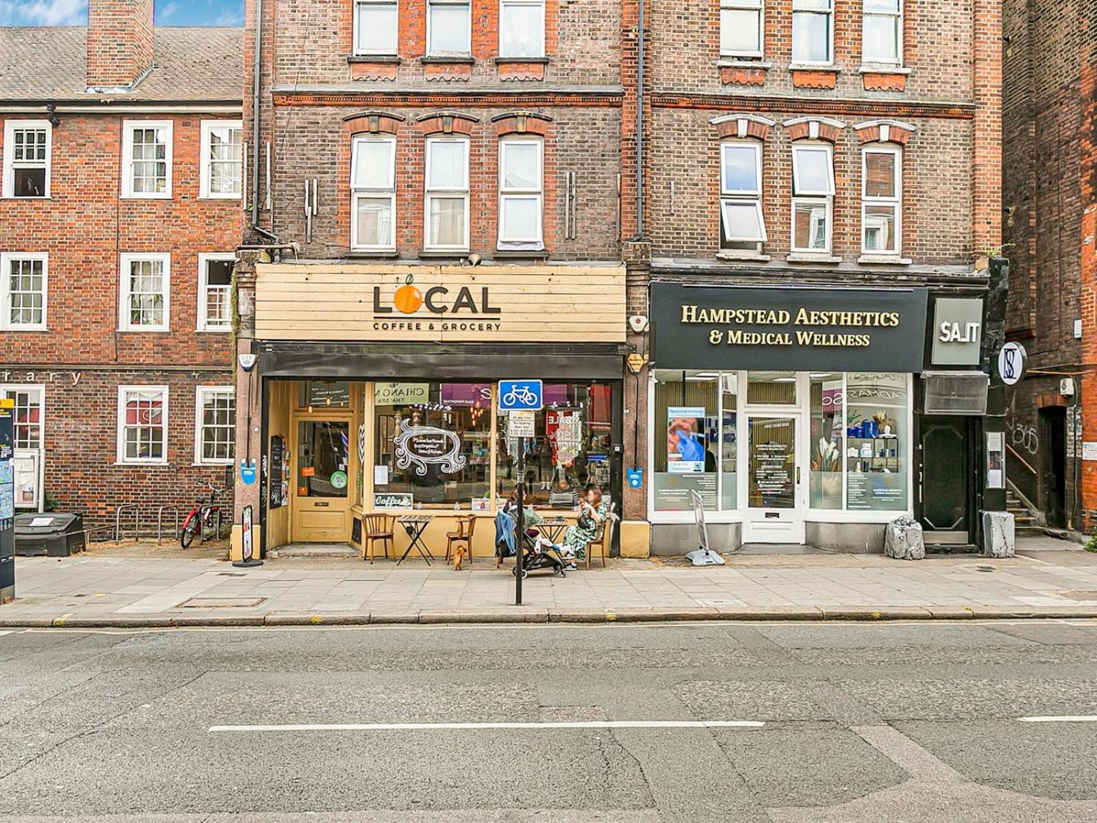 Cozy Brand New Studio In Hampsted Pass The Keys Londen