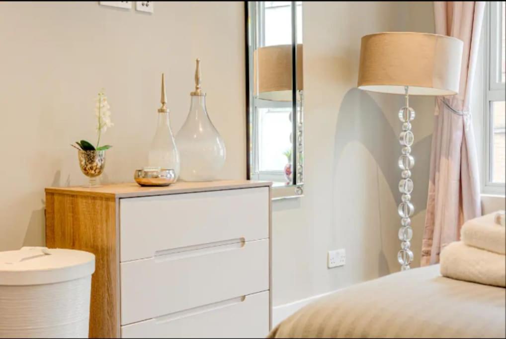 Gorgeous 4-level 3br - Check Profile Appartement *