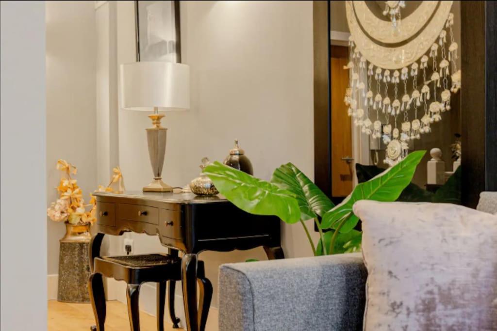 Appartement Gorgeous 4-level 3br - Check Profile