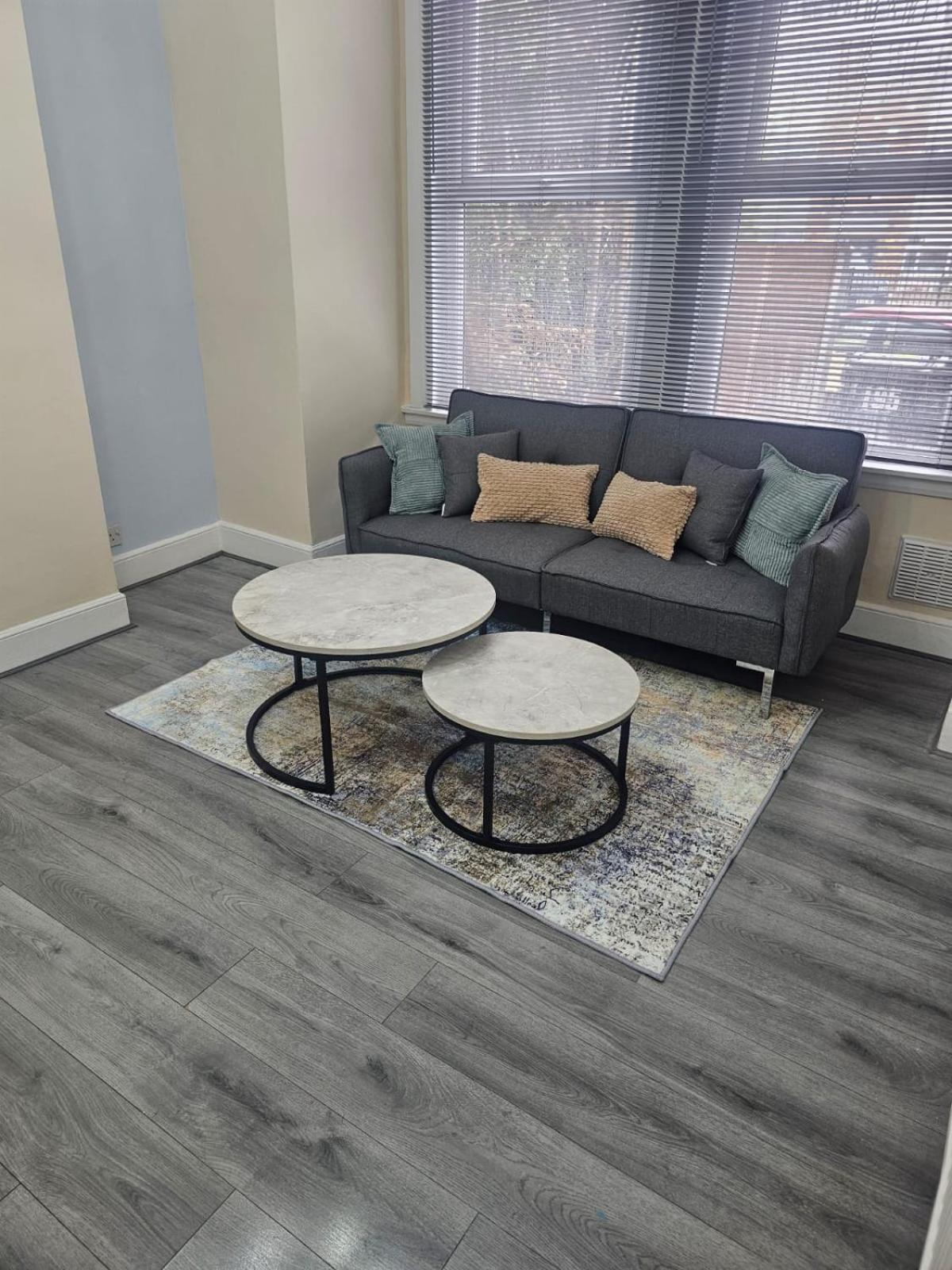 House With Garden Apartment London