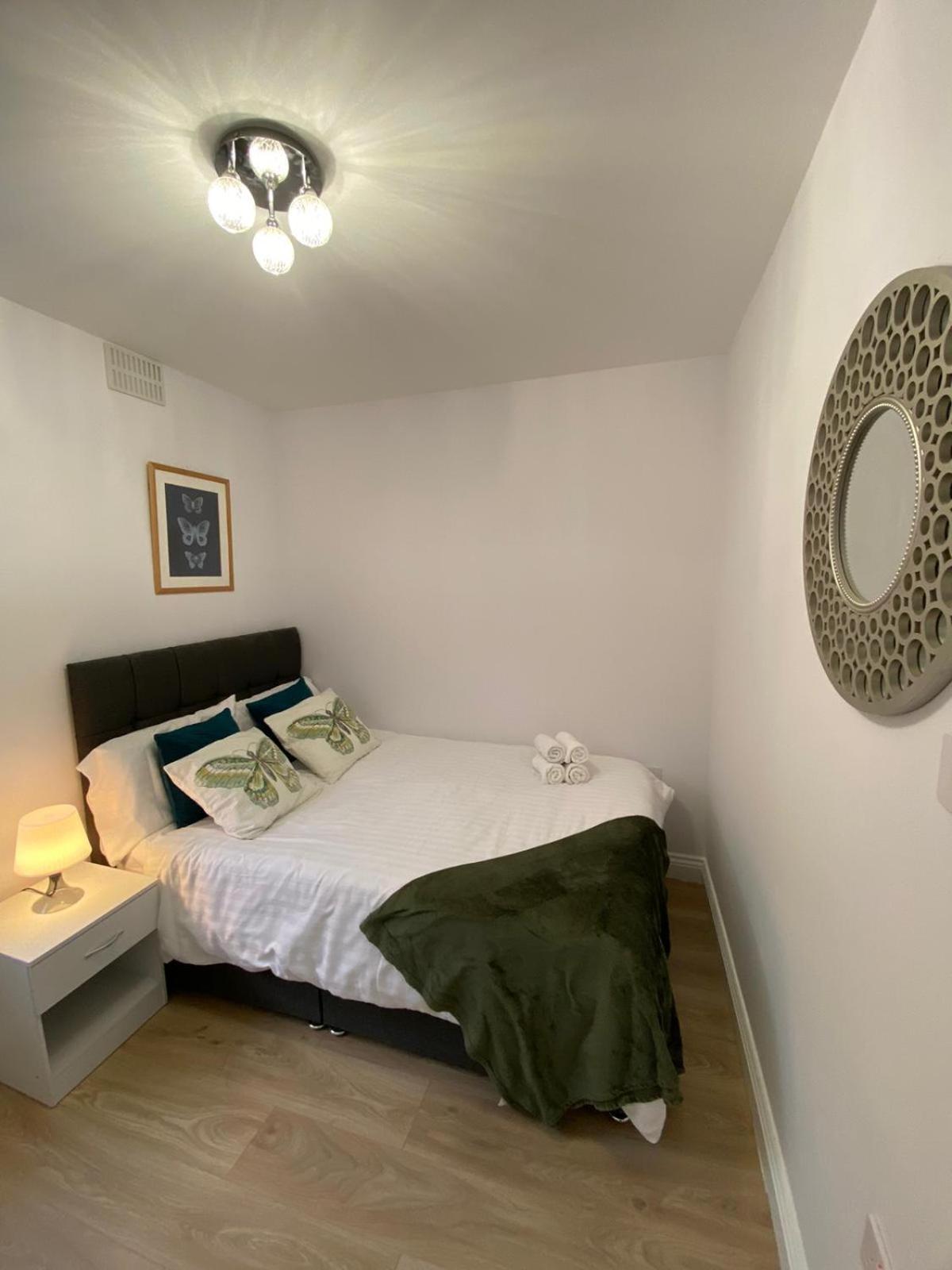 Beautiful Newly Renovated House Sleeps 6 People, Only 12 Minutes By Tube To Oxford Circus