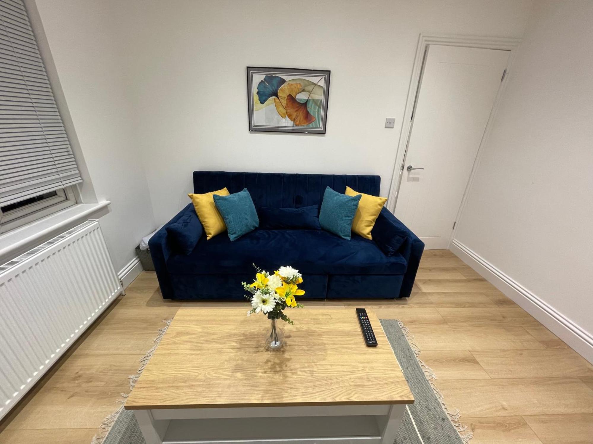 Beautiful Newly Renovated House Sleeps 6 People, Only 12 Minutes By Tube To Oxford Circus