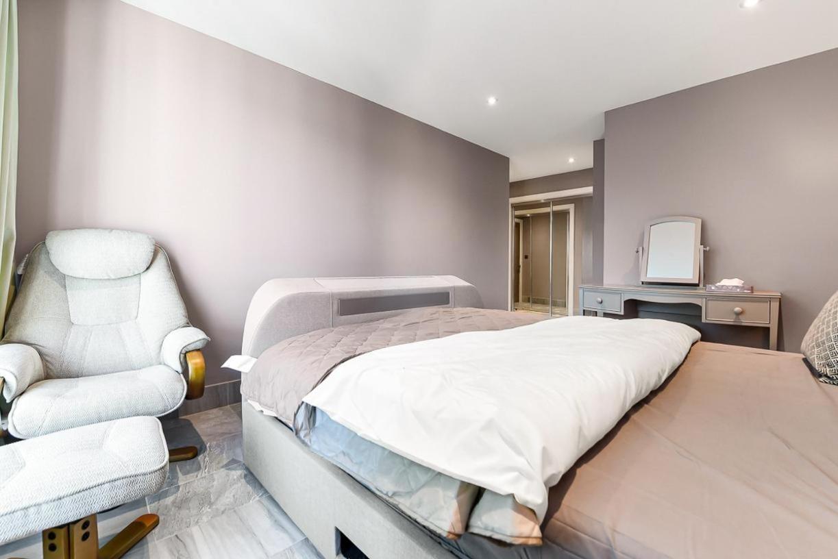 Luxury 2 Bed Close To London