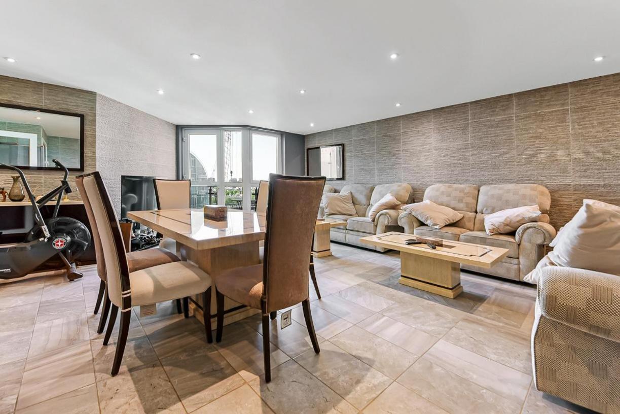 Luxury 2 Bed Close To