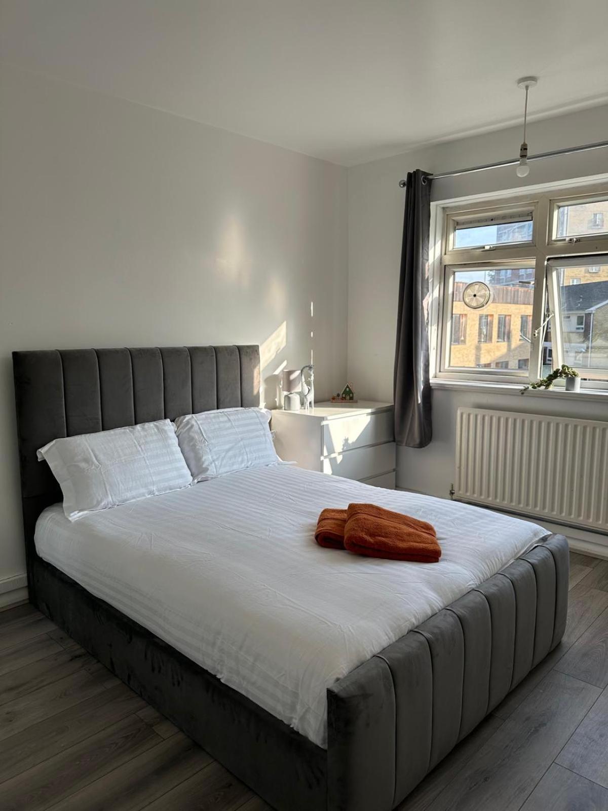 Accommodatie bij particulieren Modern In A 4 Bedroom Flat In London, Shared Bathroom! Londen