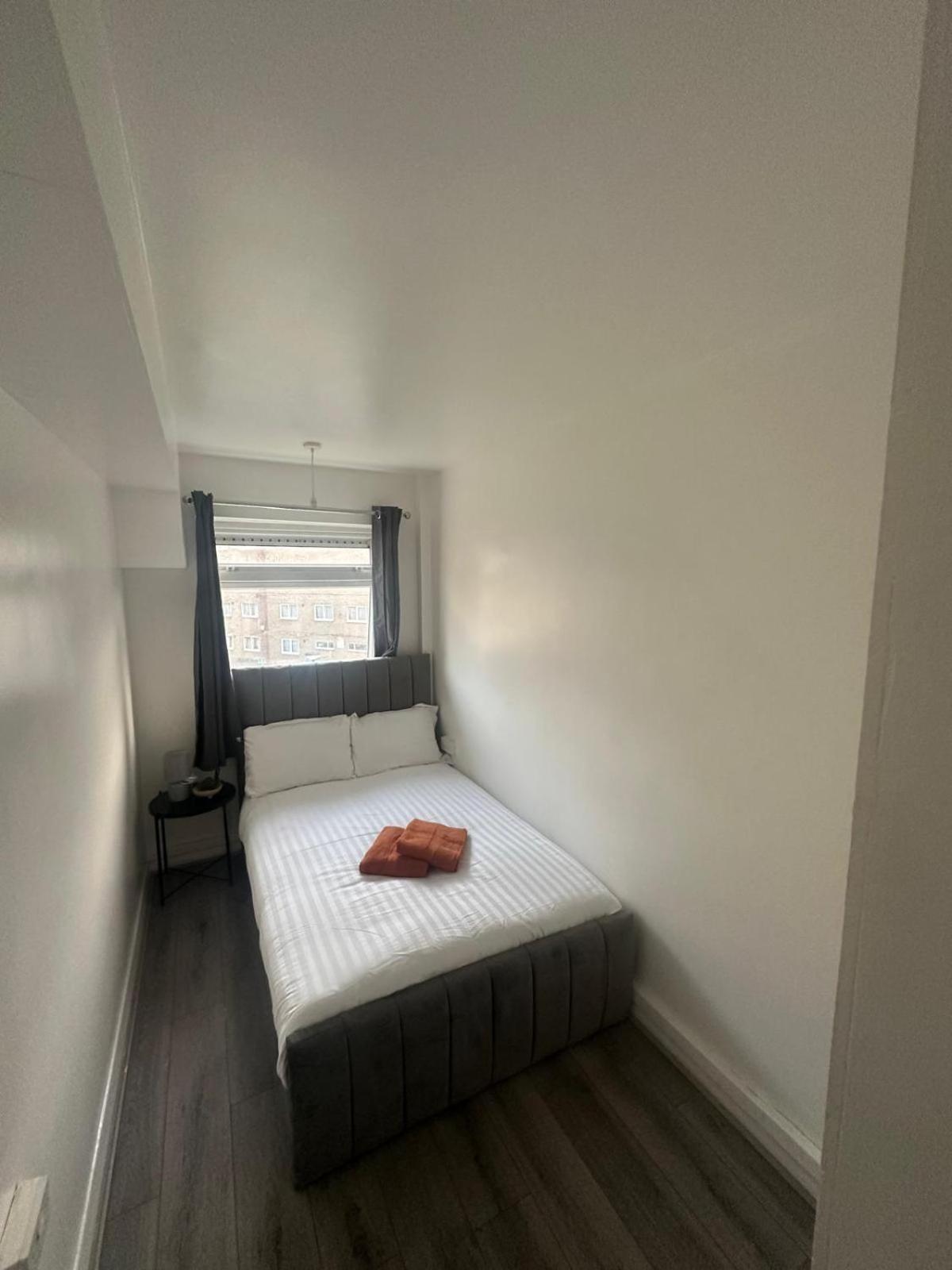 Accommodatie bij particulieren Modern In A 4 Bedroom Flat In London, Shared Bathroom!