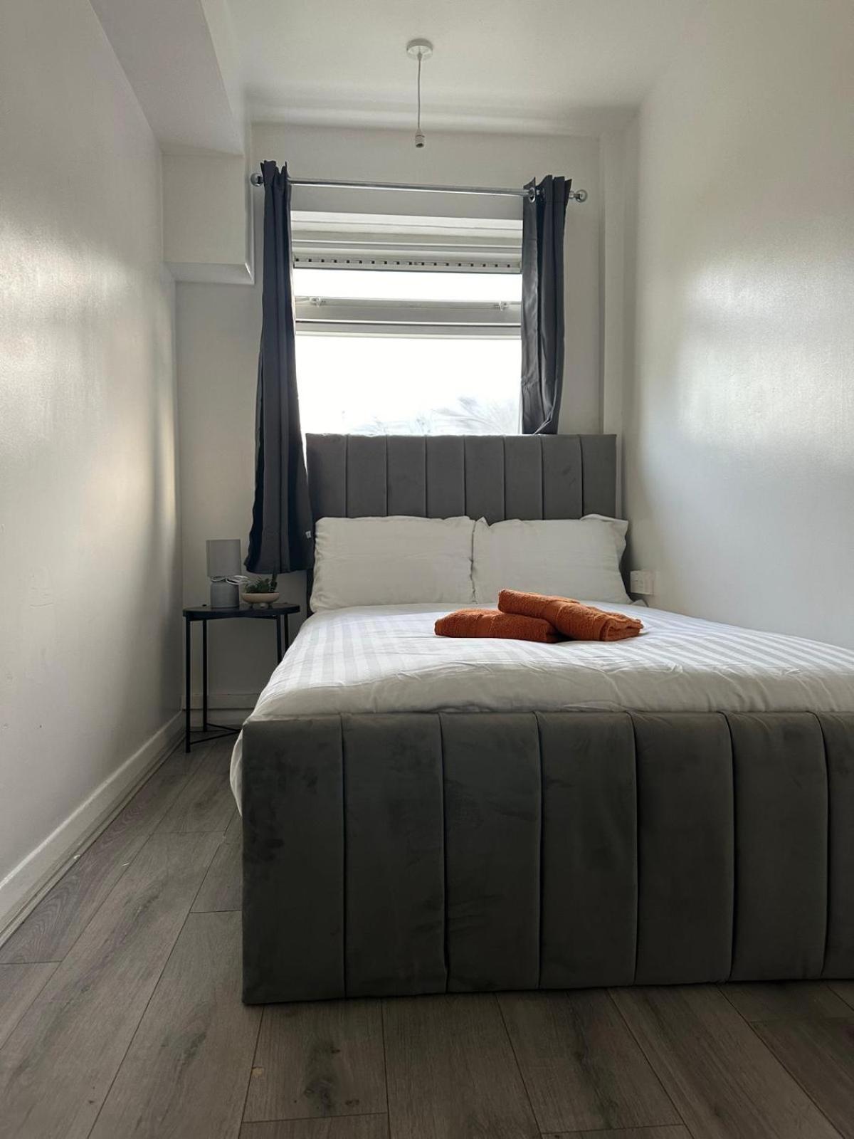 Accommodatie bij particulieren Modern In A 4 Bedroom Flat In London, Shared Bathroom!