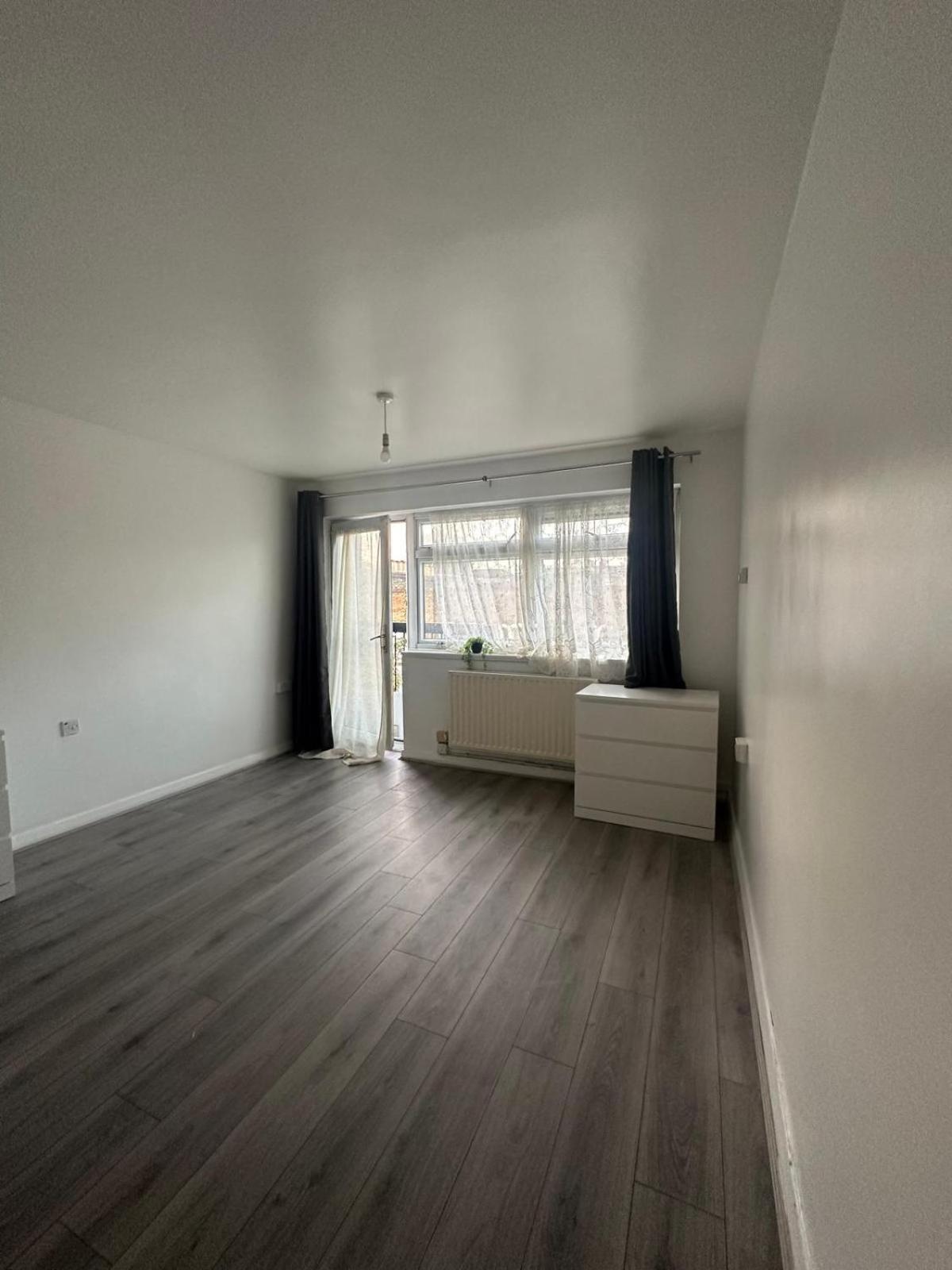 Accommodatie bij particulieren Modern In A 4 Bedroom Flat In London, Shared Bathroom! *