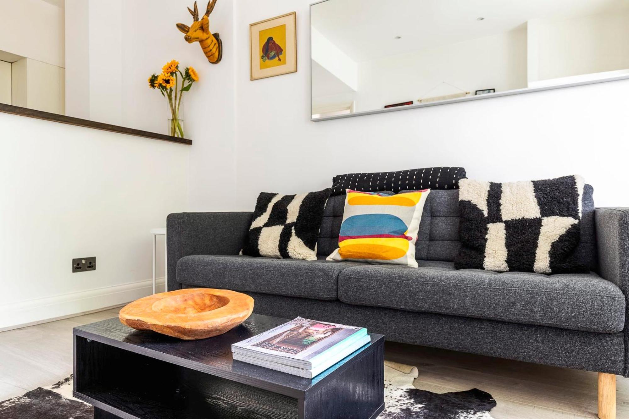 Stylish One-bedroom Flat In Notting Hill Apartment