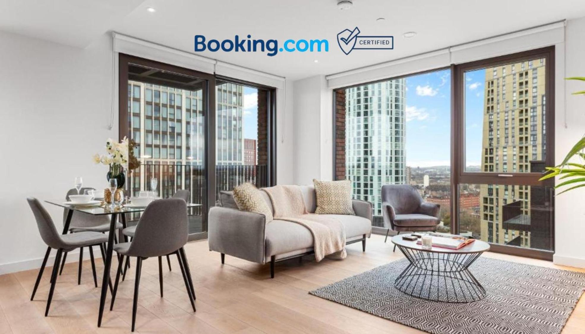 New 2 Bedroom Flat Riverview Balcony Aparthotel Londen