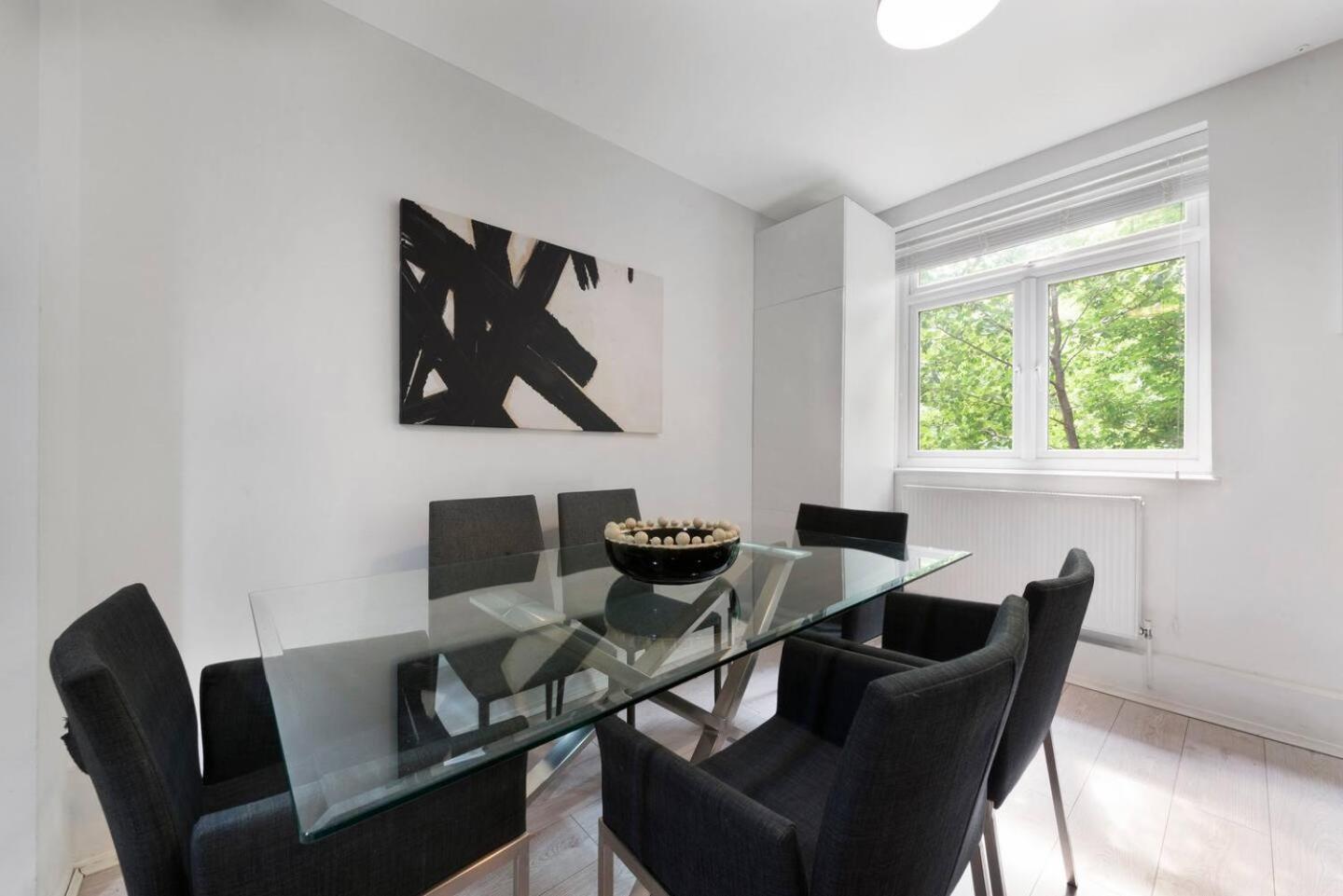 2 Bed Apartment- Finsbury Park Station B * London
