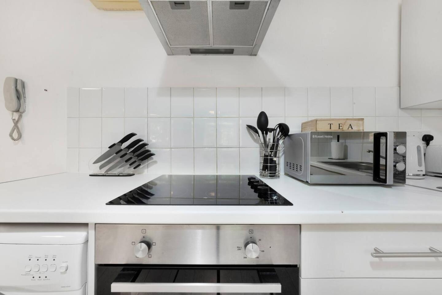2 Bed Apartment- Finsbury Park Station B Apartment